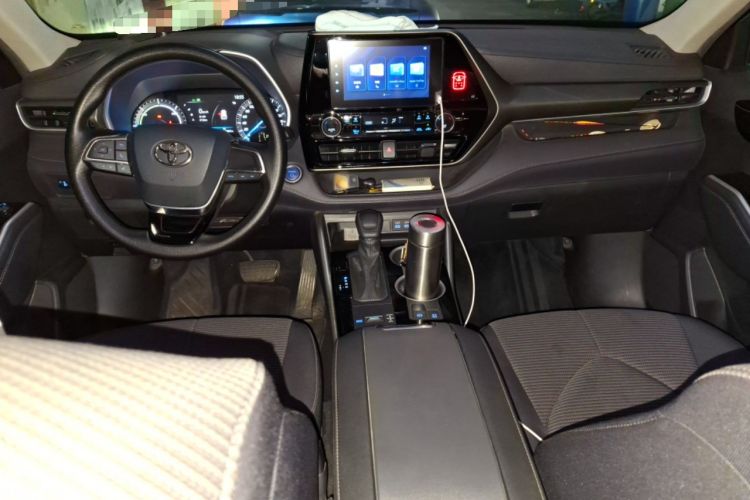 Used Toyota Highlander 2022 Dual-Engine 2.5L Two-Wheel Drive Elite Edition 7-Seater Center Console