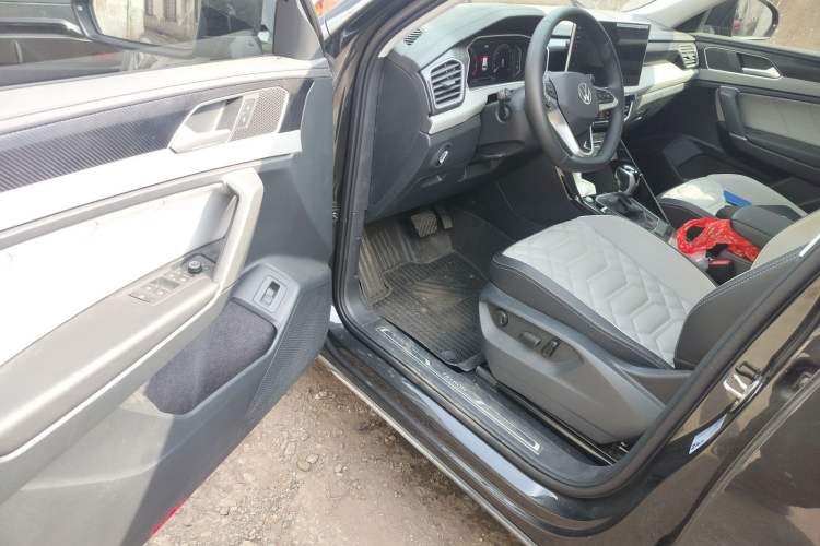 Used Volkswagen Tayron 2024 330TSI Two-Wheel Drive Luxury Plus Advanced Version
