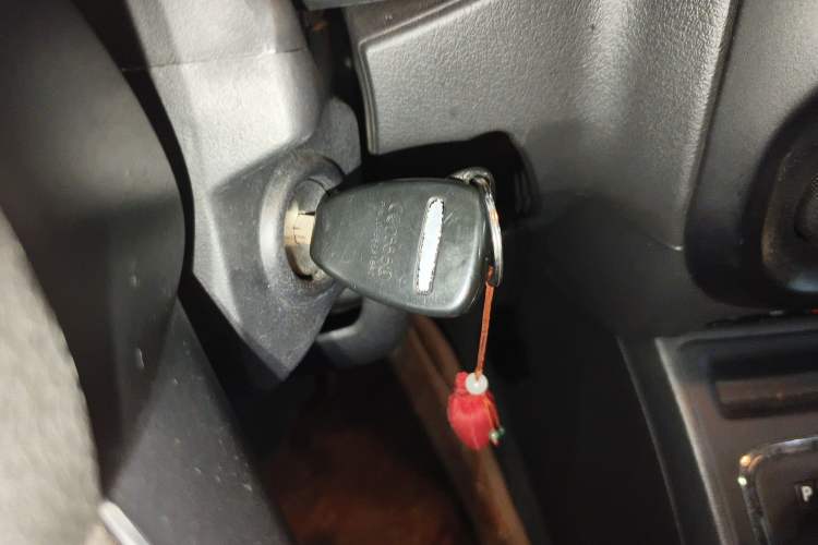 Used Jeep Compass 2012 2.4L four-wheel drive luxury navigation version
