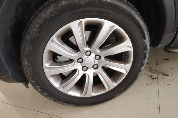 Used Land Rover Discovery Sport 2018 240 PS SE Version