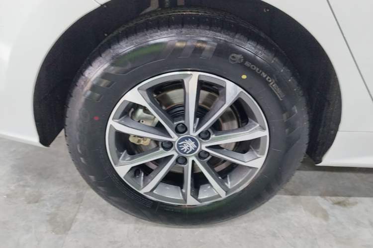 Used BYD Qin PLUS 2024 HONOR Edition DM-i 55KM Leading Model
