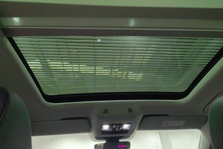 Used Volkswagen Magotan 2024 380TSI DSG Prestige Edition DaMai Package
