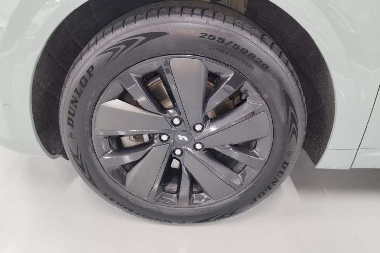 Used Li Auto L6 2025 Max Smart Refresh Edition Left Front Wheel Hub