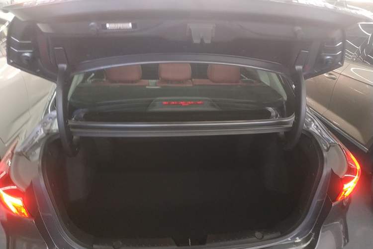 Used Changan Eado 2021 PLUS Blue Whale NE 1.4T GDI DCT Prestige Model