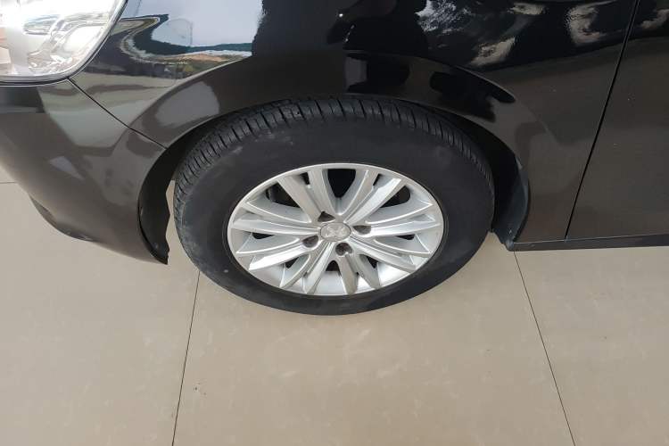 Used Peugeot 301 2014 1.6L Automatic Luxury Edition