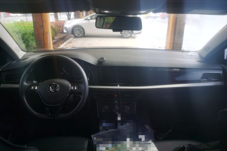 Used Volkswagen Lavida 2021 1.5L Automatic Comfort Edition Center Console