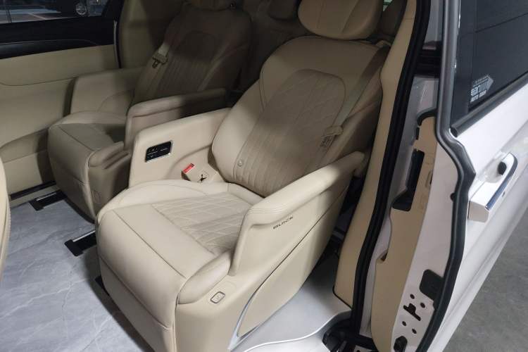 Used Buick GL8 2023 ES Lu Zun Luxury Model