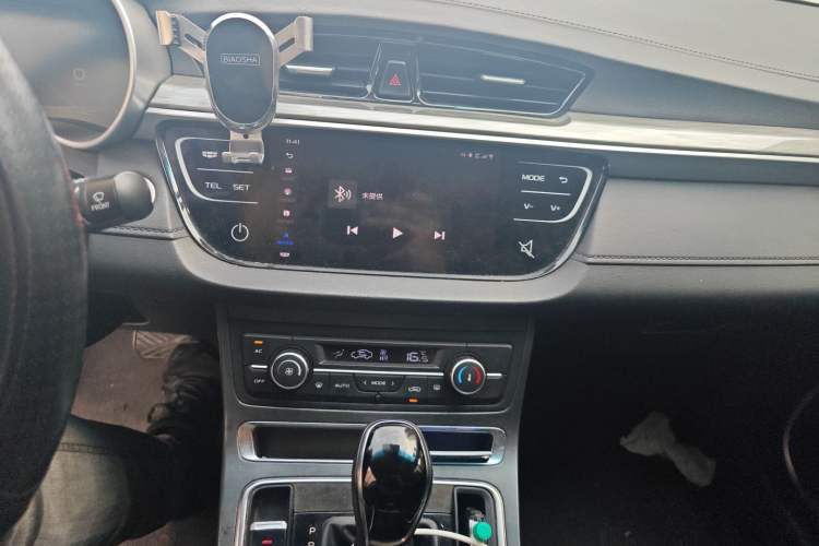 Used Geely Auto Emgrand 2019 Leading Edition 1.5L CVT Upward-Connected Model China VI Standard
