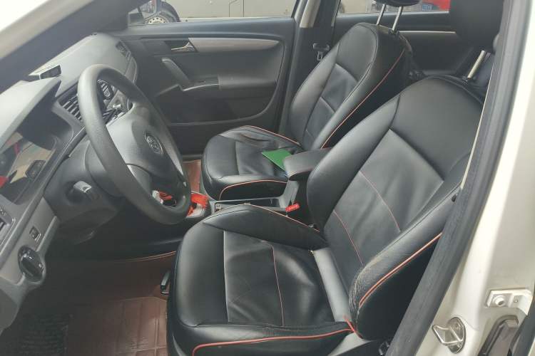 Used Volkswagen Lavida 2013 1.6L Automatic Fashion Edition Left Front Seat