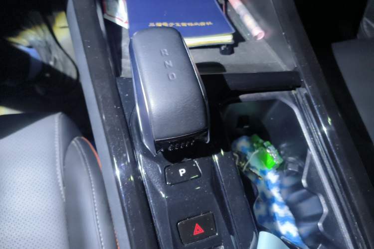 Used Geely Auto Emgrand X7 Sport 2023 Boyue COOL 1.5TD Friend Edition Gear Lever