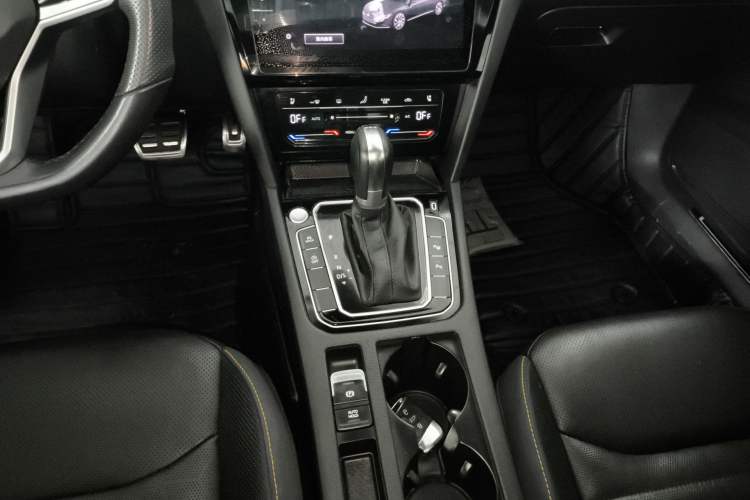 Used Volkswagen FAW-Volkswagen CC 2023 380TSI Striking Edition
