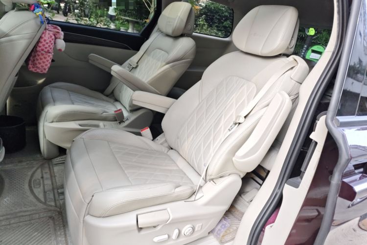 Used Buick GL8 2017 28T Avenir Avia National Emission Standard V