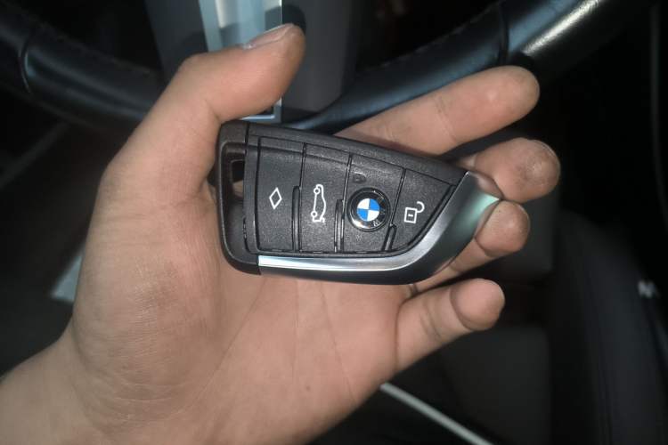 Used BMW X3 2022 Facelift xDrive30i Luxury Edition M Night Edition Package Vehicle Key