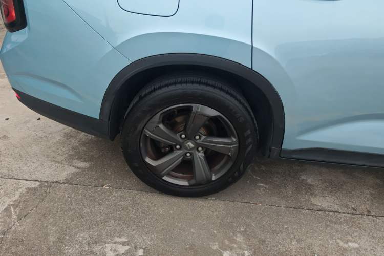 Used Baojun RM-5 2019 1.5T Manual Elite Version with 24-Hour Online Service 6 Seats
