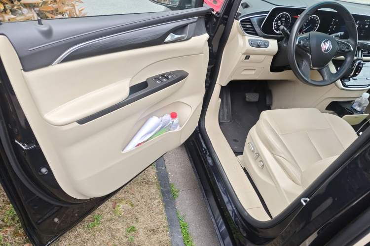 Used Buick GL8 2023 ES Lu Zun Deluxe Model
