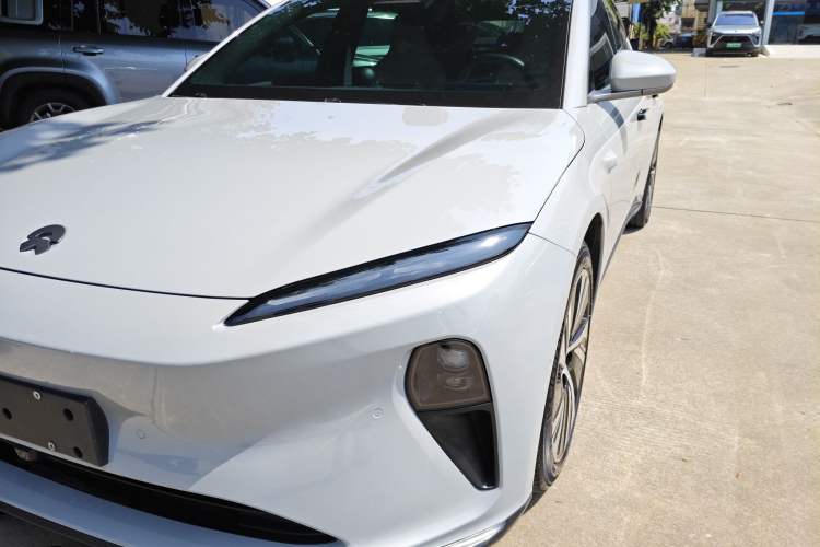 Used Nio ET5 2022 100 kWh Left Front Headlight