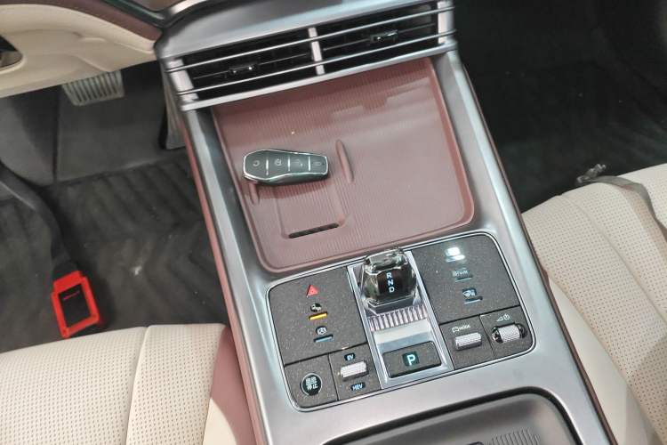 Used BYD Seal 2023 DM-i 1.5T 121km Prestige Model