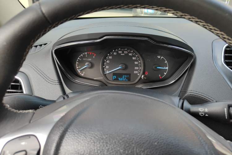 Used Ford Escort 2015 1.5L Automatic Fashion Model