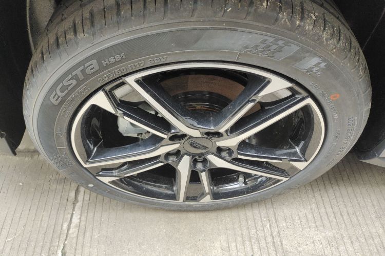 Used Geely Auto Binray 2024 Binrui COOL 1.5T DCT Longteng Edition Right Rear Wheel Hub