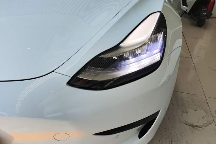 Used Tesla Model 3 (Import) 2019 Standard Range Rear-Wheel Drive Upgraded Version (52 kWh)
