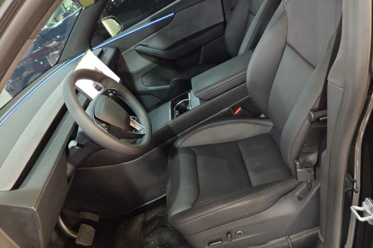 Used Tesla Model Y 2026 Rear-Drive Model