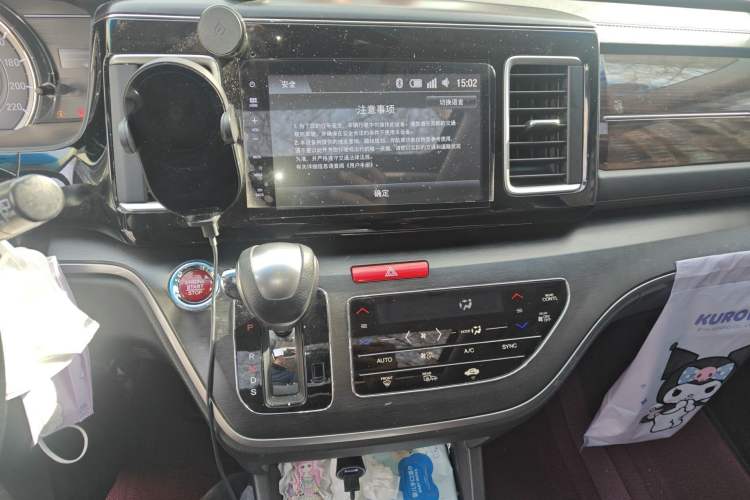 Used Honda Elysion 2016 2.4L Luxury Edition
