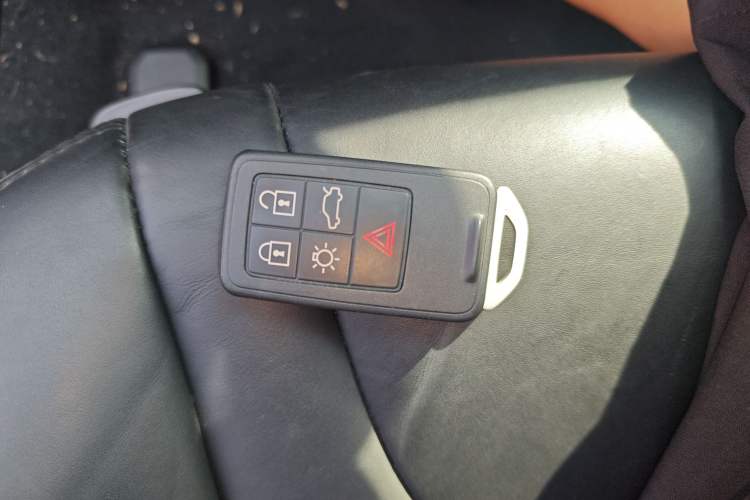 Used Volvo V40 2018 T3 Smart Edition
