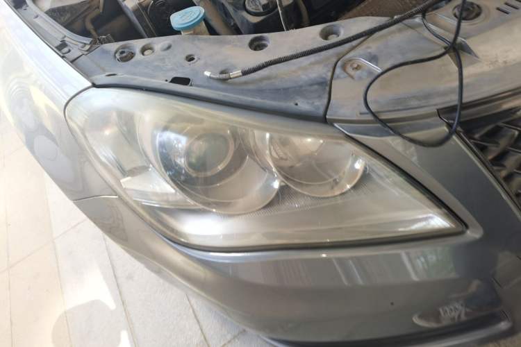 Used Suzuki Kizashi 2010 2.4L Two-Wheel Drive Standard Edition
