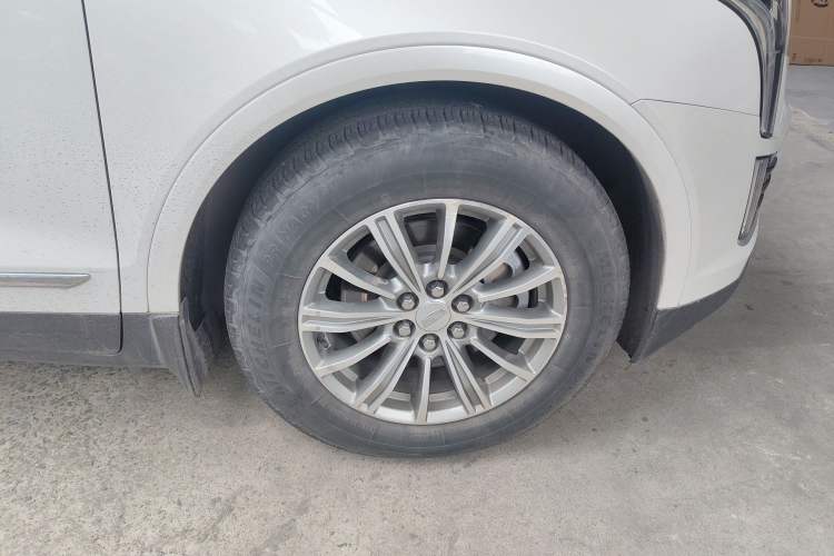 Used Cadillac XT5 2018 25T Luxury Model