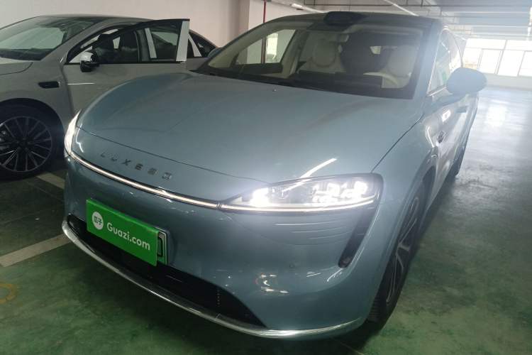 Used Hima Luxeed R7 2024 All-Electric 736 km Ultra