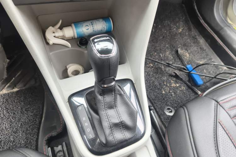 Used Skoda Rapid 2015 1.6L Automatic Smart Selection Model