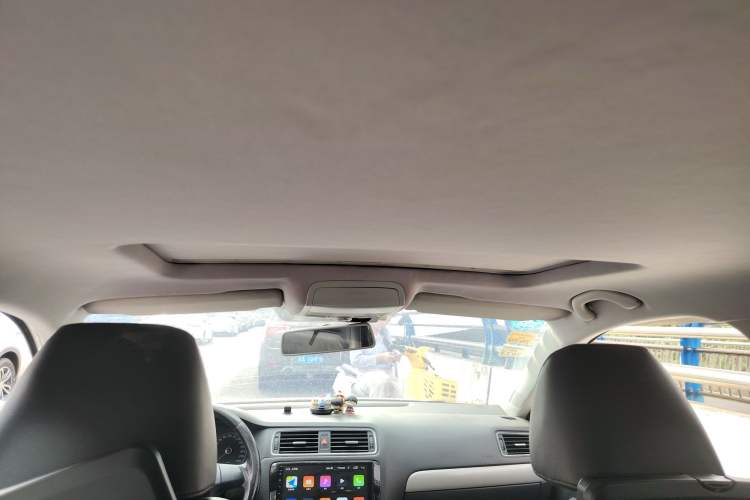 Used Volkswagen Sagitar 2012 1.6L Automatic Comfort Edition Headliner