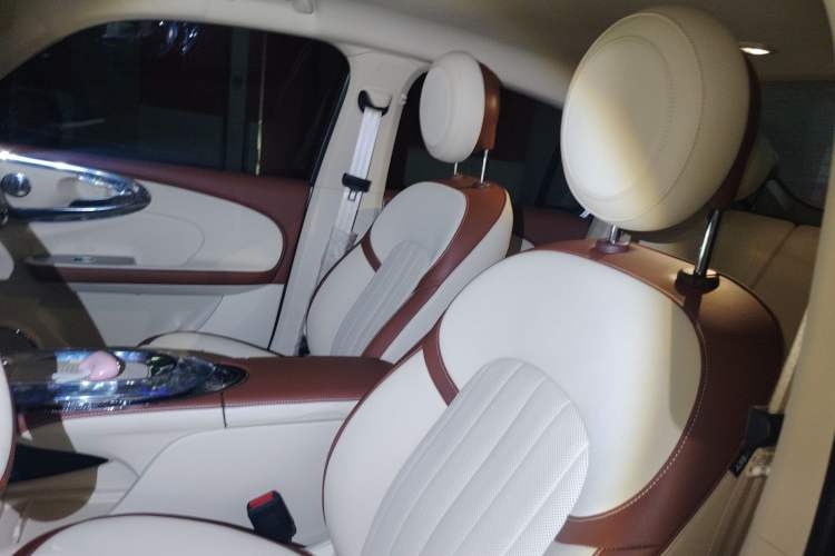 Used ORA Ballet Cat 2023 401 km Luxury Version Left Front Seat