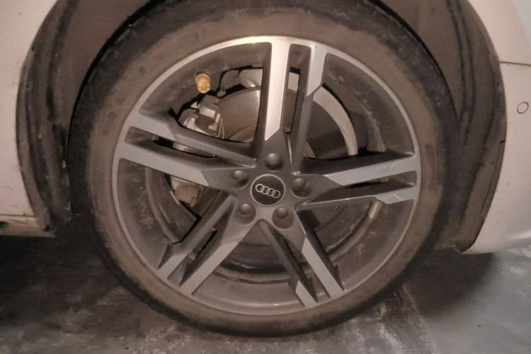 Used Audi A4L 2022 40 TFSI Luxury Dynamic Model
