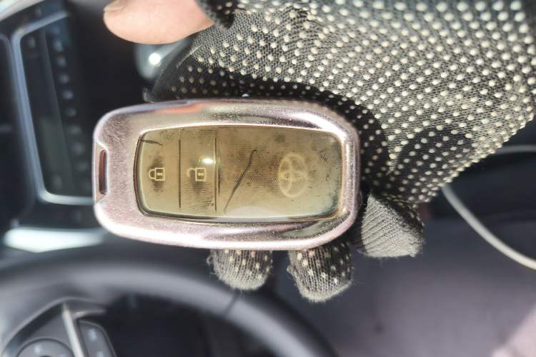 Used Toyota Harrier 2022 2.0L CVT Two-Wheel Drive Deluxe Edition
