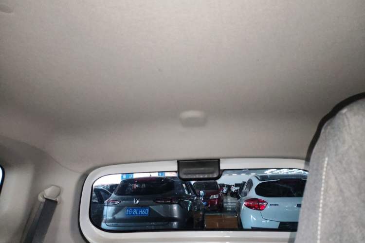 Used Wuling Hongguang MINIEV 2022 Macaron Premium Model – Lithium Iron Phosphate