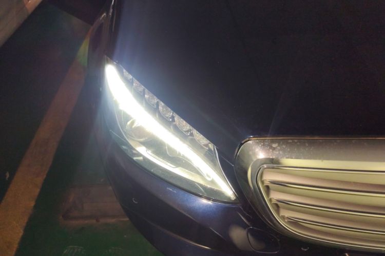 Used Mercedes-Benz C-Class 2015 Facelift C 180 L