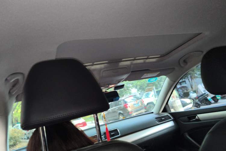 Used Volkswagen Passat 2015 1.8TSI DSG Prestige Edition Headliner