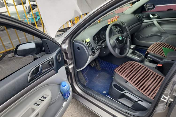 Used Skoda Octavia 2012 2.0L Automatic Yijie Version

