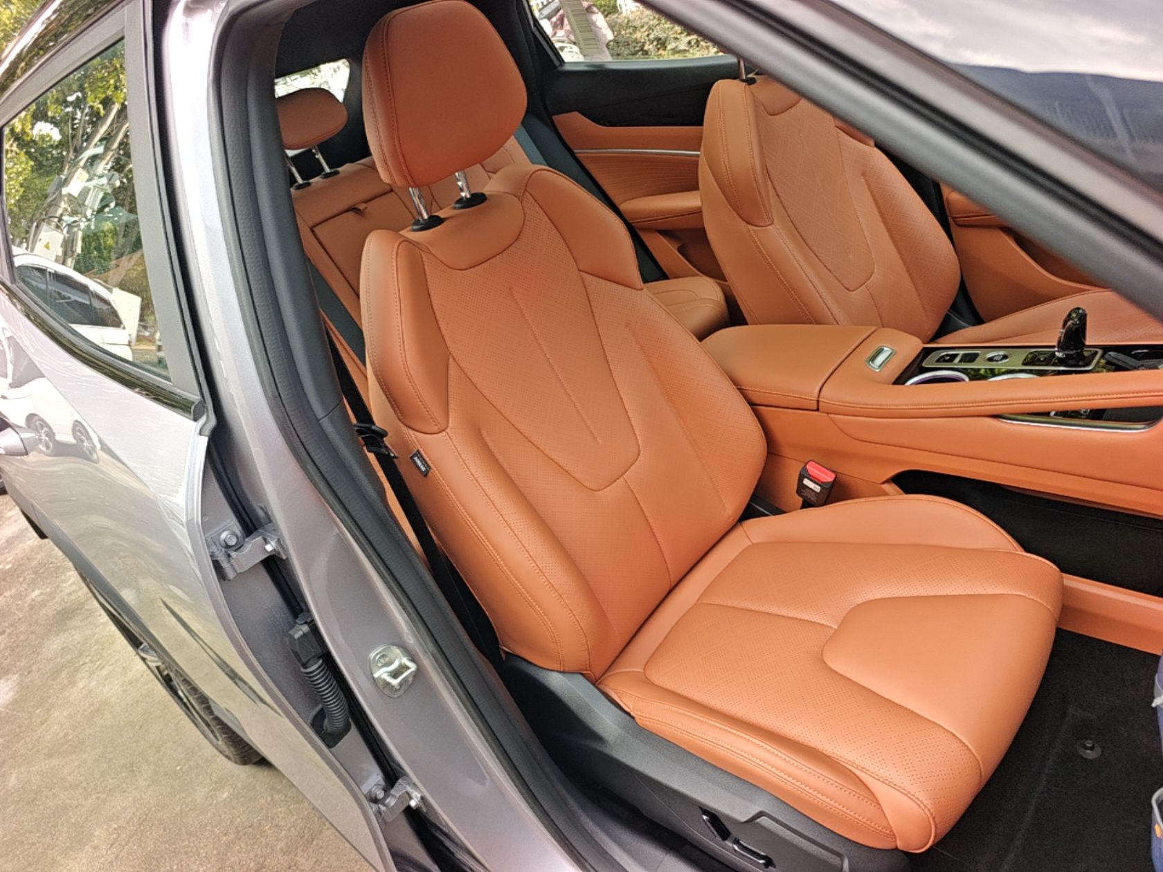 Geely Auto Emgrand X7 Sport 2026 Model 1.5TD Beloved — снимка 19