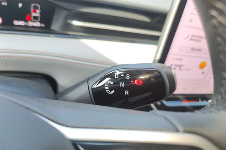 Used Volkswagen ID.7 VIZZION 2024 AIR model
