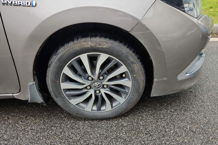 Used Toyota Corolla 2017 Revised Dual-Engine 1.8L E-CVT Leading Edition