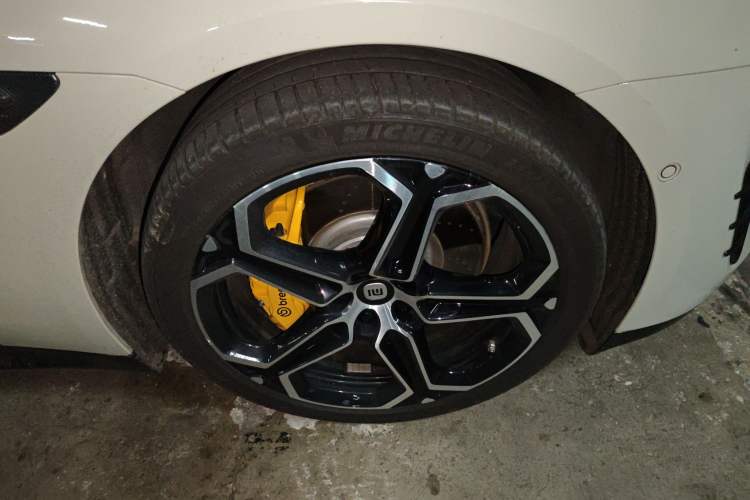 Used Xiaomi Auto SU7 2024 Rear-Drive Ultra-Long Range Advanced Pro-Level Intelligent Driving Version