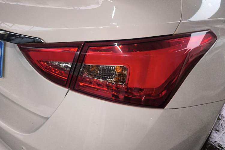 Used Chery Arrizo 5 2019 Revised PRO 1.5L CVT Youth Edition China VI Standard Right Rear Taillight