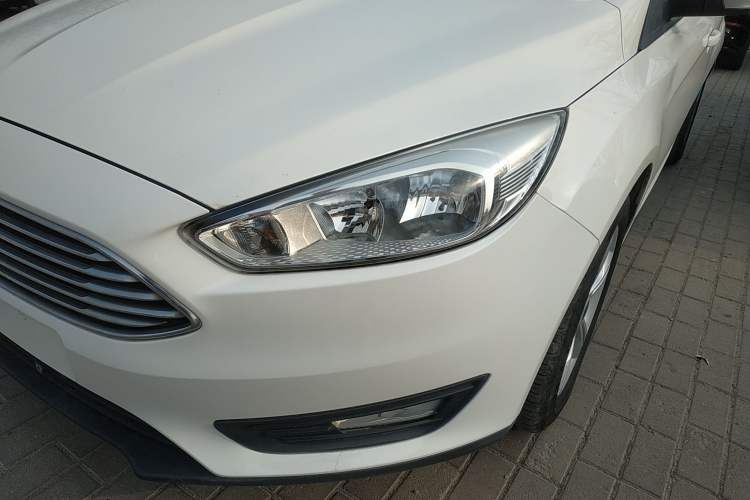 Used Ford Focus 2017 Sedan 1.6L Manual Comfort Plus SmartDrive Edition