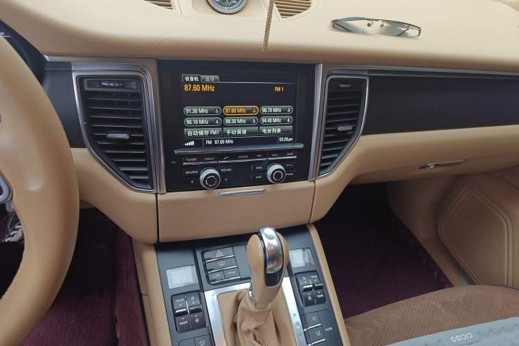 Used Porsche Macan 2016 Macan 2.0T