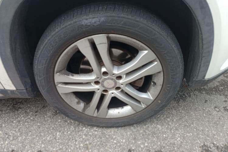 Used Mercedes-Benz GLA 2015 GLA 200 Sport Edition Right Front Wheel Hub