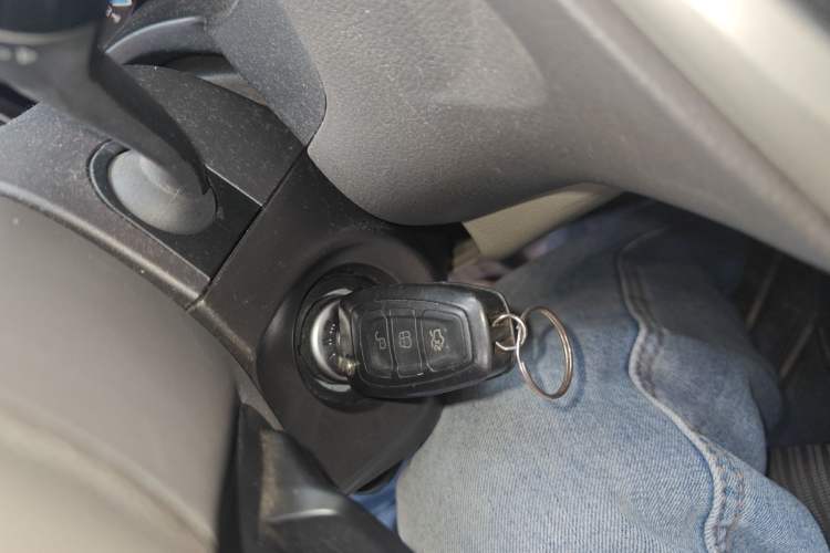 Used Ford Focus 2012 Sedan 1.6L Manual Fashion Edition