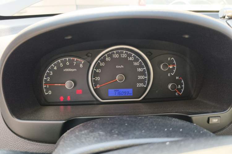 Used Hyundai Celesta 2011 1.6L Manual Comfort Edition Instrument Cluster