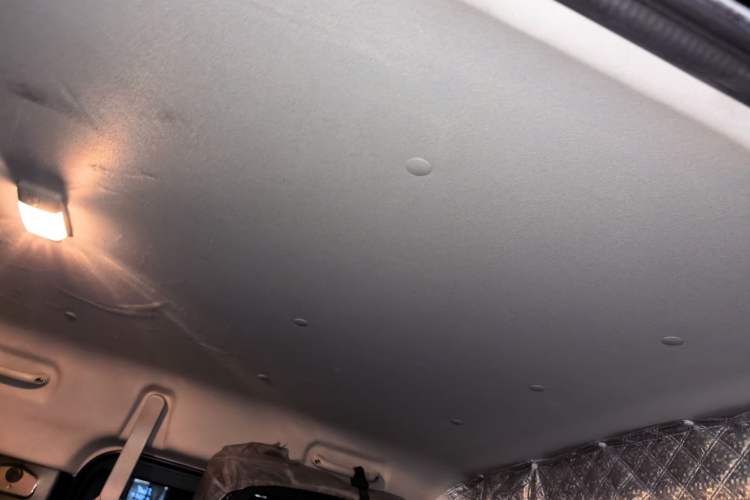 Used CHANGAN KAICHENG Ruixing M60 2023 1.6L CNG Comfort-Grade 6-Seater Passenger Vehicle Headliner